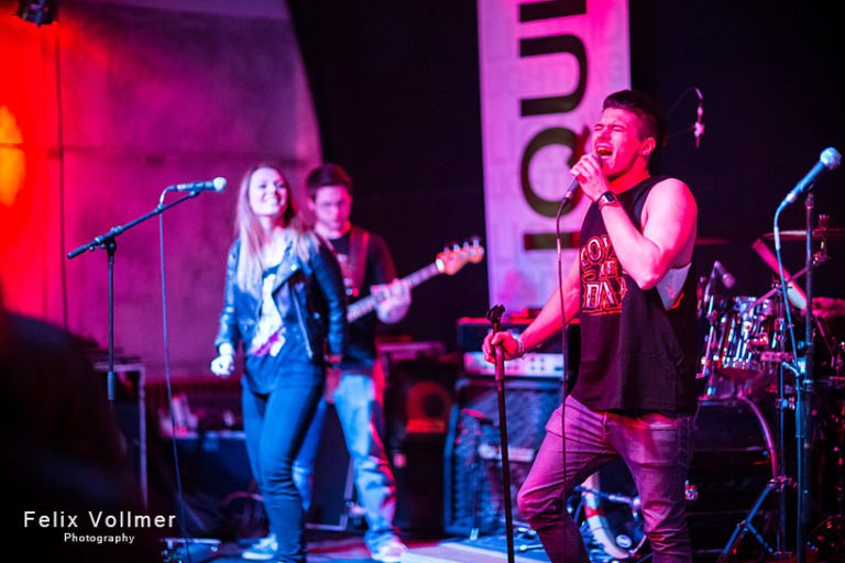 Düsseldorf Stahlwerk Hoch den Rock 3 Years SIX ON FIRE, Liquid